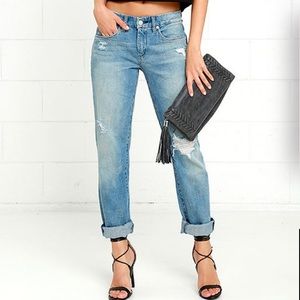Blank NYC Lightwash Tomboy Ripped Boyfriend Jeans